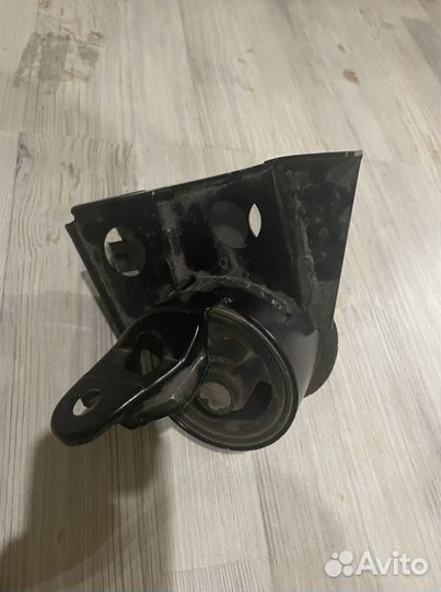 Новая подушка двигателя x trail t30