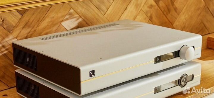 Предусилитель PS Audio StellarGold Preamplifier