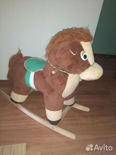 Детская качалка лошадь