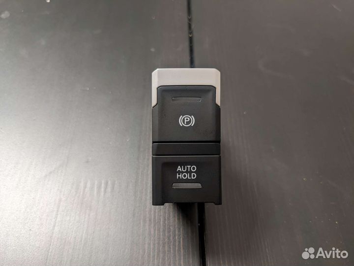 Кнопка ручника VW Tiguan MK2