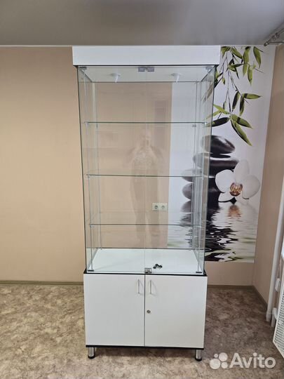Стеклянный шкаф витрина бу