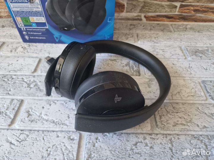 Беспроводные наушники PlayStation Gold