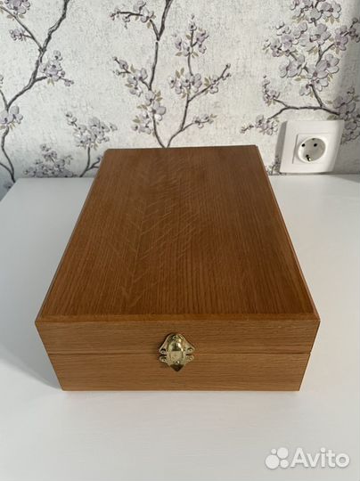 Коробка деревянная подарочная