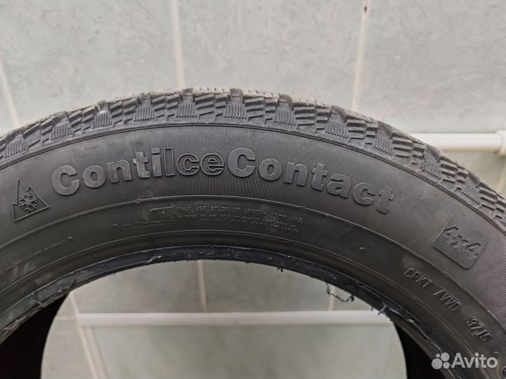 Continental ContiIceContact 4x4 215/65 R17 96T