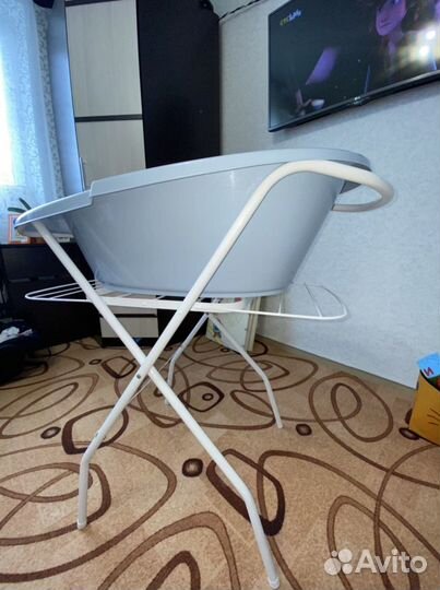 Ванночка для купания с горкой