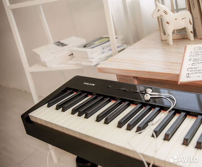 Цифровое пианино Nux + Аксессуары