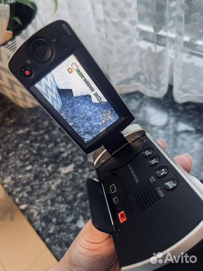 Видеокамера Samsung Hyper DIS 65X Intelli-Zoom