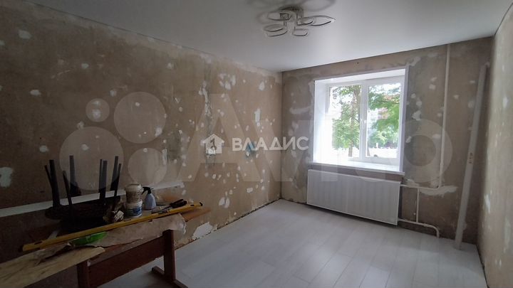 2-к. квартира, 48 м², 1/9 эт.