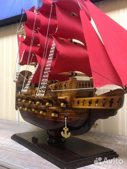 Деревянный корабль