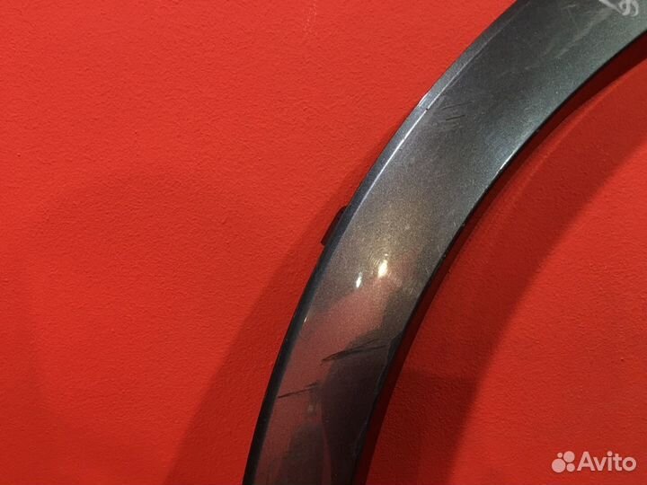 Накладка переднего крыла передняя левая Audi Q3