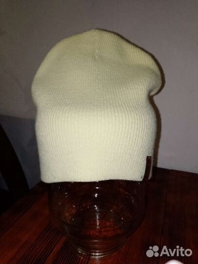Шапка женская вязаная