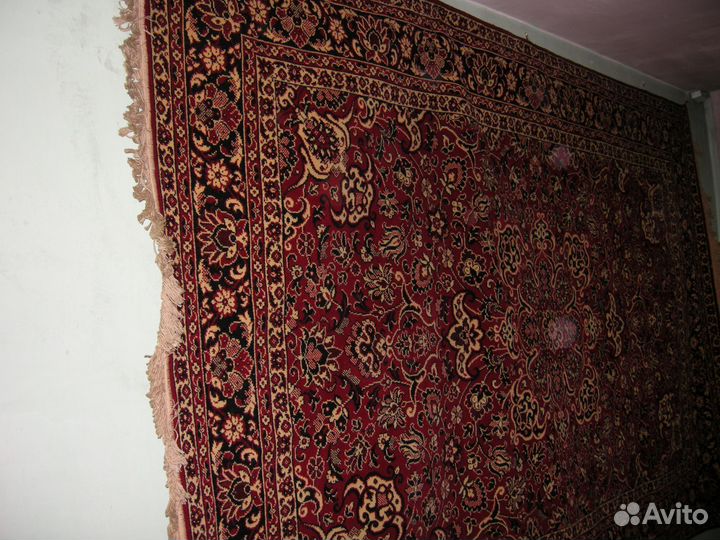 Ковёр 2*3м. Качественный прочный с кистями