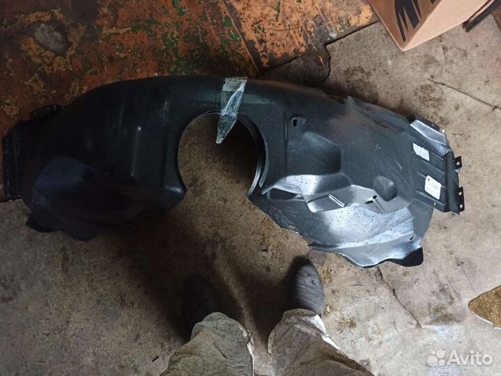 Локер подкрылок левый передний Форд Мондео 3