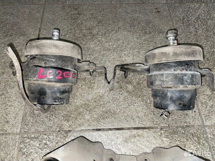 Опора двигателя Lexus Lx450D J200 4.5 1vdftv 2016