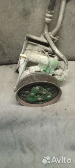 Компрессор (насос) кондиционера ниссан куб, марч