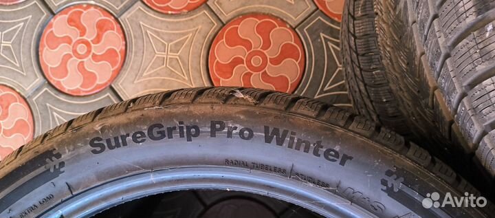 Gripmax SureGrip Pro Winter 285/40 R22 и 325/35 R22 114V