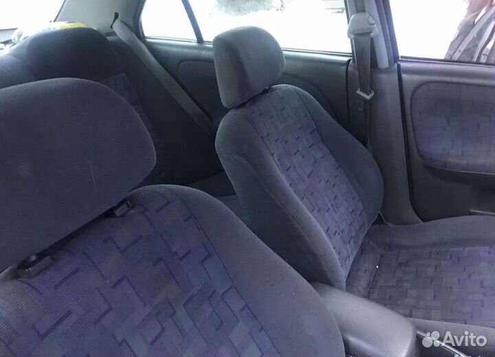 Салон, панель леворукая mitsubishi lancer mirage