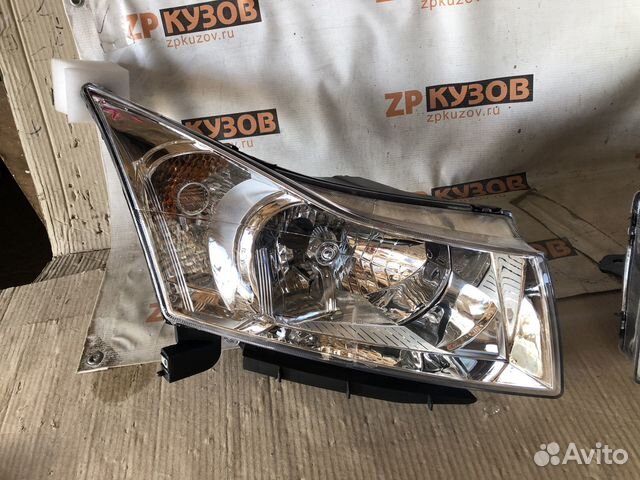 Cruze 13- Рестайл Хром механ. регул. правая фара