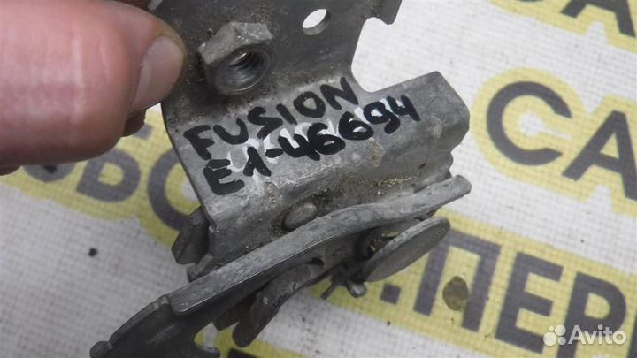 Замок капота Ford Fusion 2002-2012