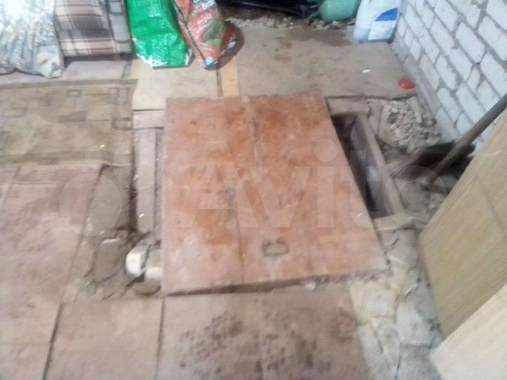 Гараж, > 30 м²