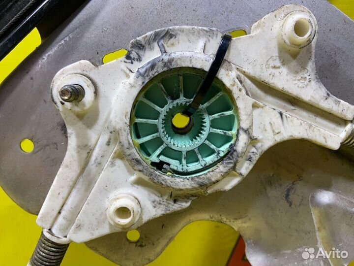 Стеклоподъемник передний левый Land Rover Range