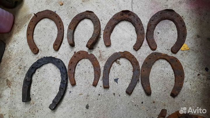Подковы старые кованные финские много