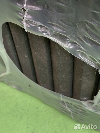 Накладки тормозные 1-рем. (410x175) (93683/L8 112)