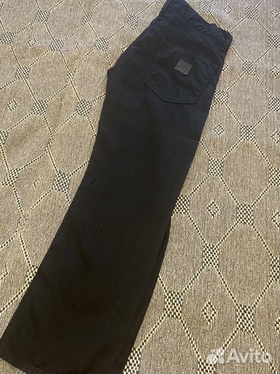 Джинсы carhartt широкие