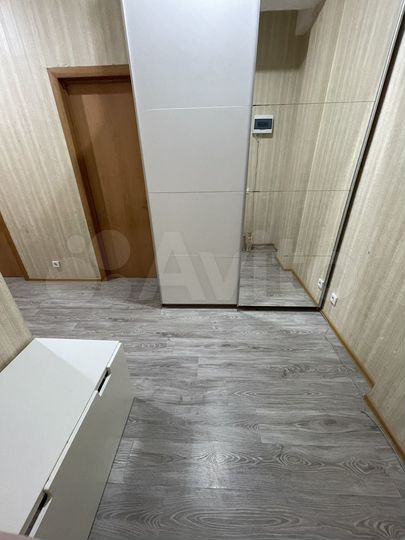 2-к. квартира, 57 м², 3/8 эт.