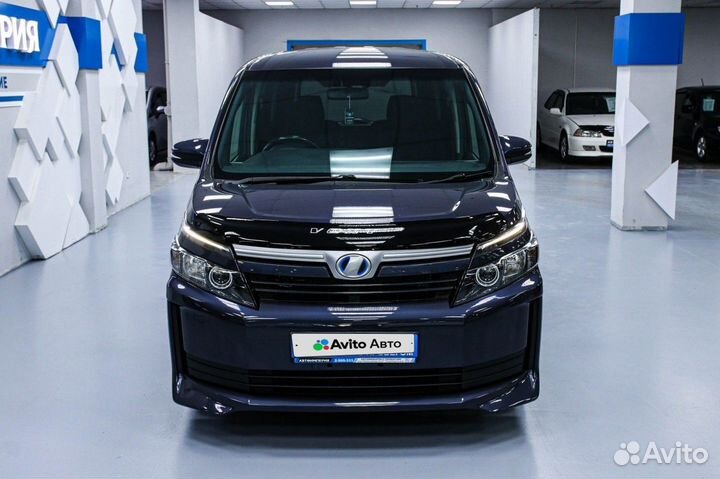 Toyota Voxy 1.8 CVT, 2014, 180 000 км