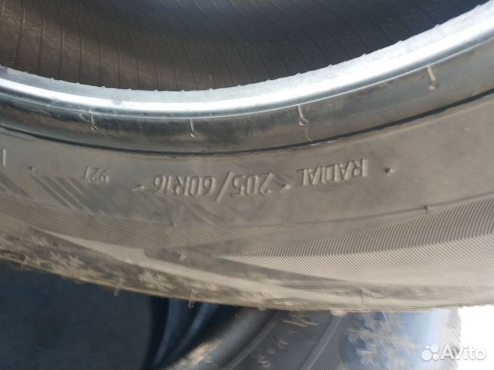 Viatti Brina Nordico V-522 205/60 R16 92T