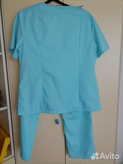 Медицинский костюм женский новый