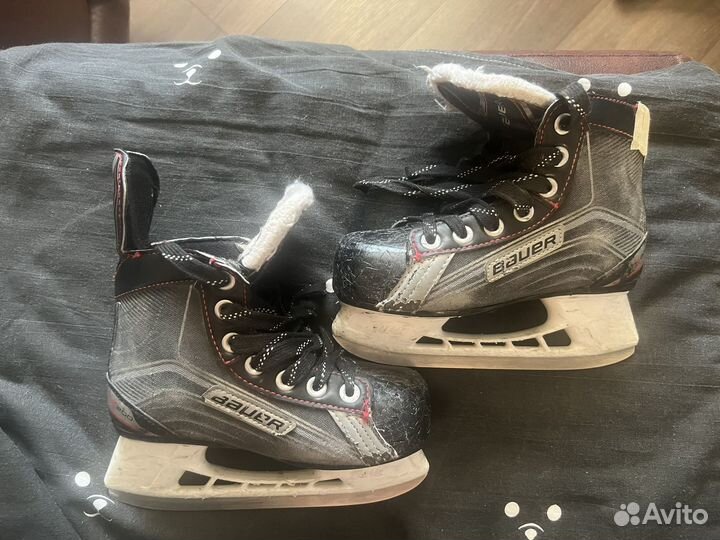 Коньки хоккейные детские размер 31,32, 1d