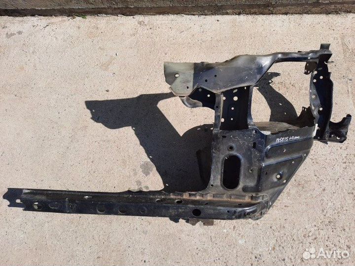 Левая часть телевизра Тoyota Land Cruiser 200