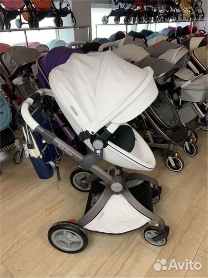 Коляска Hot Mom