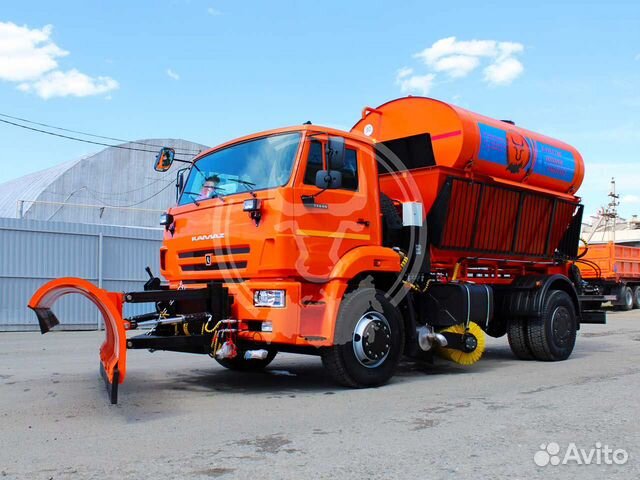 Комбинированная дорожная машина на базе камаз53605