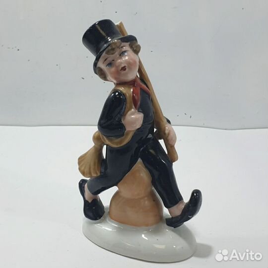 Фарфоровые статуэтки