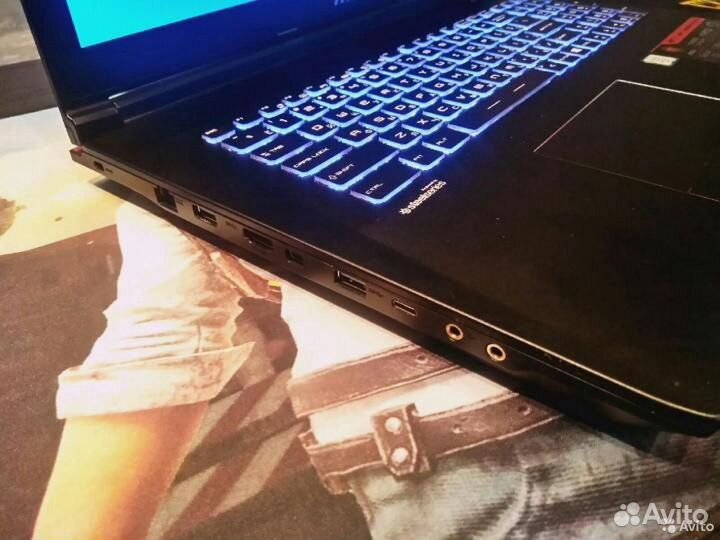 Msi 17.3 i7 6700 HQ 8-Ядерный + GTX 960-4GB