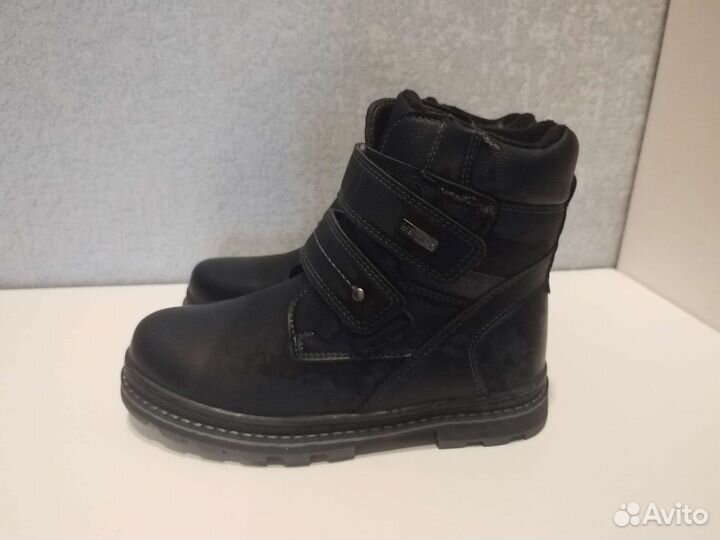 Зимние новые ботинки р. 34, стелька 21см