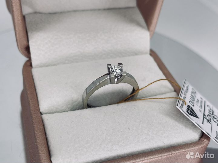 Золотое кольцо с бриллиантом 0.25 ct. Р.16