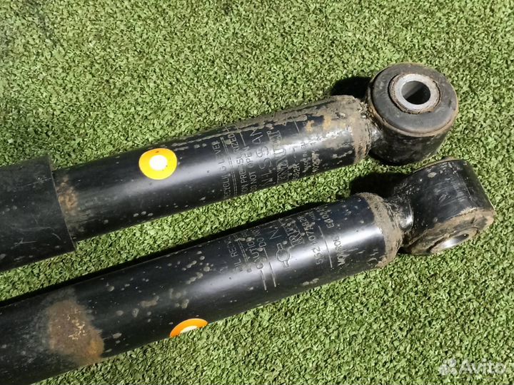 Амортизатор задний Nissan Almera G15 1.6 2014