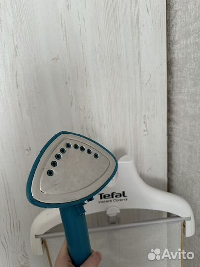 Вертикальный отпариватель Tefal Instant Control