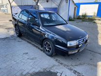 Volkswagen Vento 2.0 MT, 1993, 250 000 км, с пробегом, цена 57 000 руб.