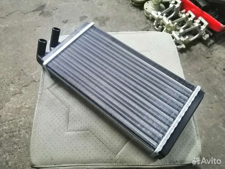 Радиатор (Печки) отопителя Ауди 100/А6 C4, C3, V8