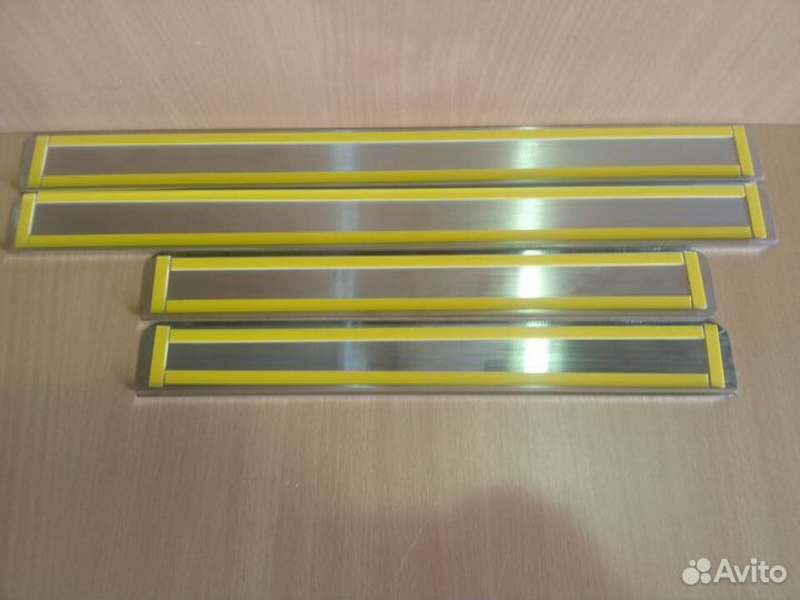 Накладки на пороги Daewoo Nexia (нержавейка)