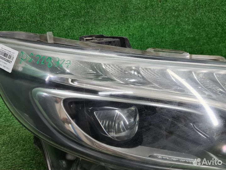 Фара правая Mercedes-Benz V-Class/Vito/Viano