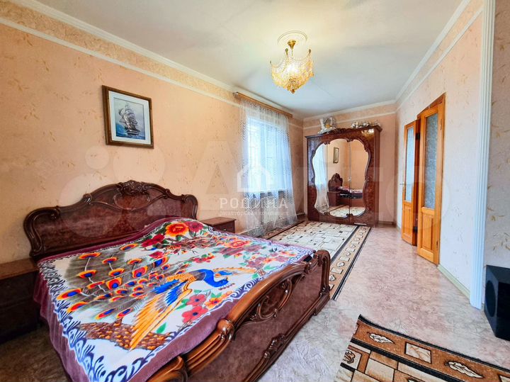 Дом 330,5 м² на участке 9,21 га