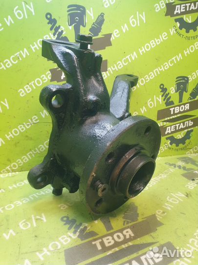 Ступица цапфа кулак передняя левая Volkswagen