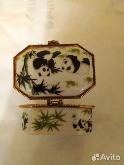Шкатулка фарфоровая