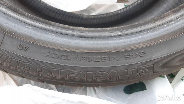 Goodyear EfficientGrip 245/45 R18 100Y